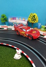 Voiture pour circuit Carrera GO "Flash McQueen WGP"