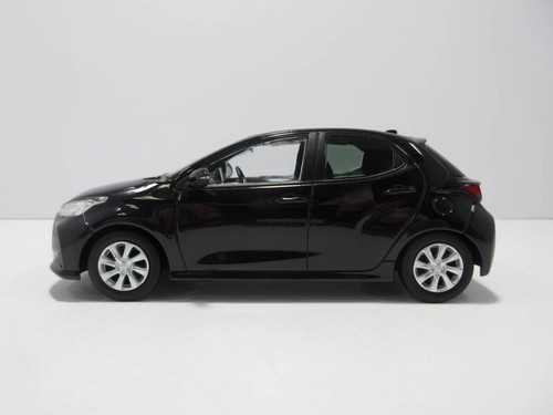 Voiture miniature yaris - voiture, 1/30