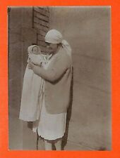 PHOTO VINTAGE / INFIRMIERE & NOURRISSON / NURSE & BABY