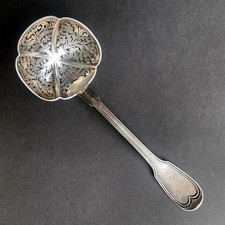 Cuillère à saupoudrer sucre