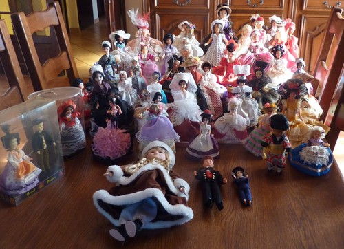 Lot 50 poupées - lot, +