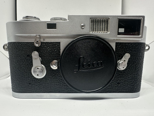 Leica 35mm rangefinder - m2,