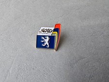 Pin's Auto / Car / Voiture -