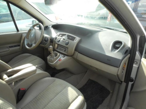 Trappe essence renault grand - d'essence,