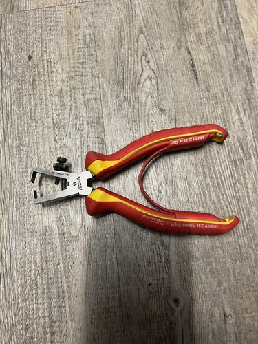 Pince dénuder 194a - à,