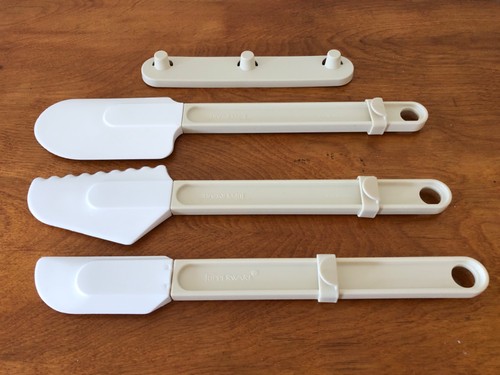 Tupperware spatula paddle - tupperware, spatula/paddle