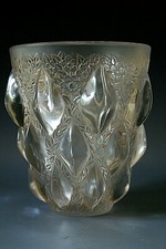 VASE EN VERRE RENE LALIQUE "