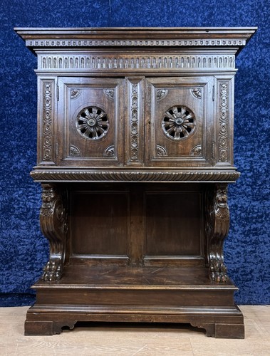 Cabinet dressoir style