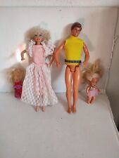 LOT 4 POUPEE BARBIE FAMILLE