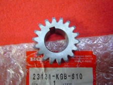 Pignon transmission primaire 18dts de sortie vilebrequin de VT125C 99-7 XL125V