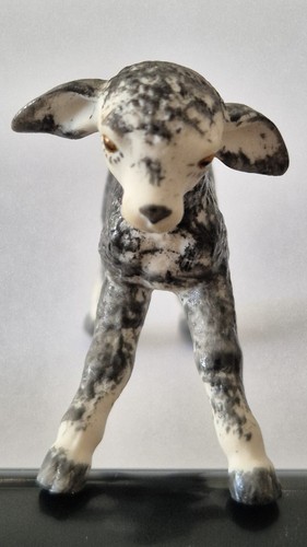 Belle figurine mouton - belle, en