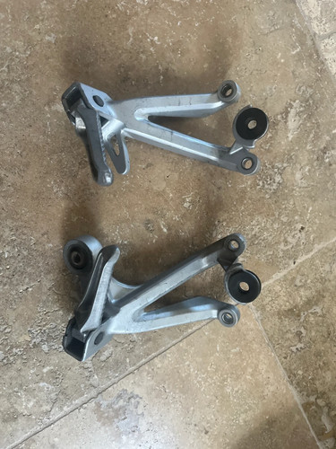 Suzuki gsxr srad cales pieds - gsxr,