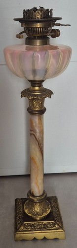 Ancienne grande lampe - , a