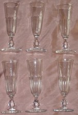 6 flûtes à champagne XIXème en cristal épais taillé & pied balustre