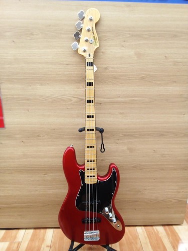 Squier electric bass - squier, classic
