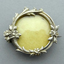 Antique Photo Brooch Holder. Art Nouveau. Flower, Jewelry. French Medal.