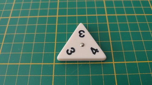 Pièce triangulaire 3 - 4,
