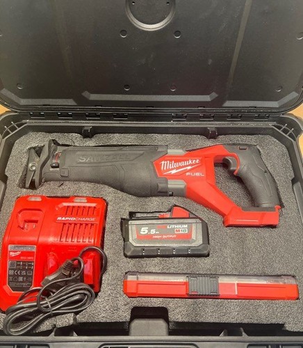 Scie sabre milwaukee m18 fsz - scie,