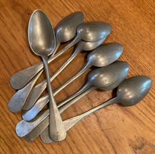 Ensemble de 8 cuillères à