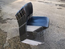 Lot de 6 chaises design 20ème David Rowland en métal empilables