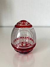 Superbe oeuf Fabergé en cristal couleur rubis gravé Russie