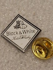 Pin's  Whisky BLACK AND WHITE