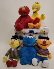 Kaws X Uniqlo X Sesame Street