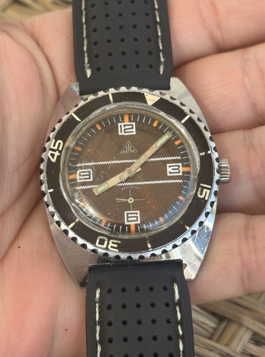 Ancienne montre plongée - de,