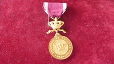  MEDAILLE MILITAIRE BELGIQUE Médaille d’or de l’Ordre de la Couronne de Belgique