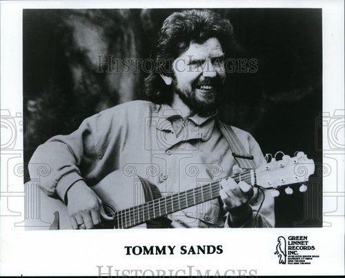 1994 press photo tommy sands - 1994,