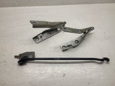 Charnière avec tige maintien