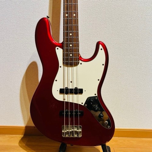 Guitare basse électrique