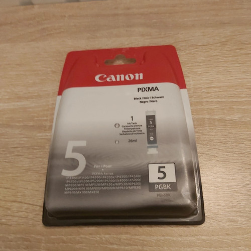Une cartouche encre - cartouche, d'encre