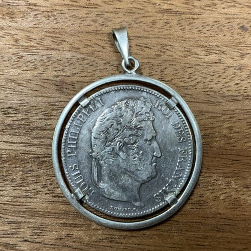 Pendentif avec monnaie - avec, louis