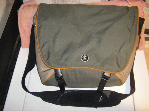 Crumpler unisex olive green - crumpler,