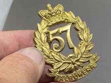 Insigne Glengarry du 57e