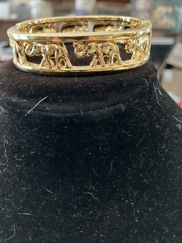 Gold tone elephant hinged - tone,