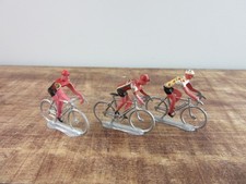 3 figurines cyclistes ancienne tour de France