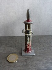 ancienne POMPE A ESSENCE  en