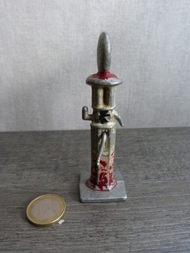 Ancienne pompe essence en - essence,