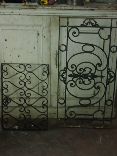 Anciennes grilles porte - 2,