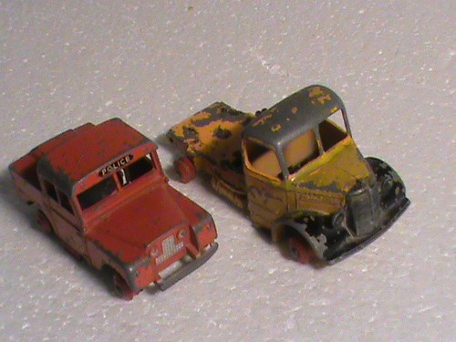 Lot vieux dinky toys - 2,