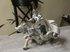 chevalier,roi  + cheval papo,schleich,occasion