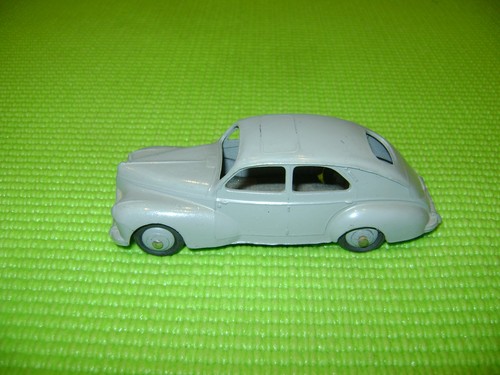 Dinky toys 24r peugeot 203 - peugeot,