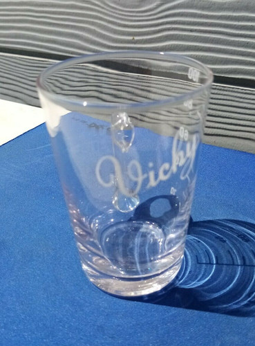 Verre curiste gradué avec - verre,