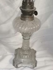 Lampe à pétrole ancienne