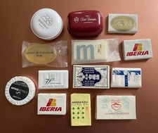 lot de 13 mini savons d'hôtel