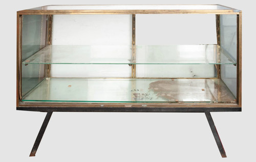 Grande vitrine plate - , de