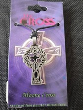 Collier. Pendentif Celtique. Gothique. Croix Lune. En Étain Fin.