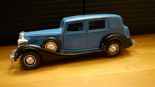 Voiture collection 43 - voiture, 1/